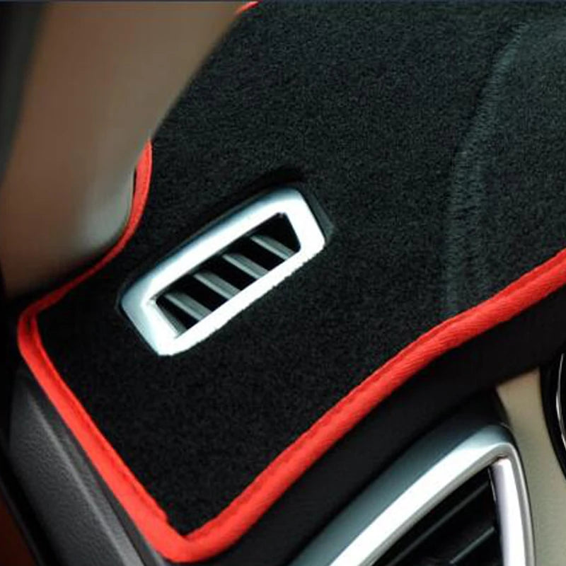 Alfombrilla Cubresalpicadero para Mercedes-Benz Clase B W246 (2012-2018) B160, B180 y B200