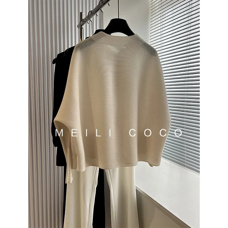 Chaqueta de Mujer Plisada de Manga Murciélago, Diseño de Varios Botones, Estilo Elegante y Casual